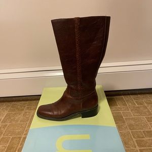 All leather brown riding boot